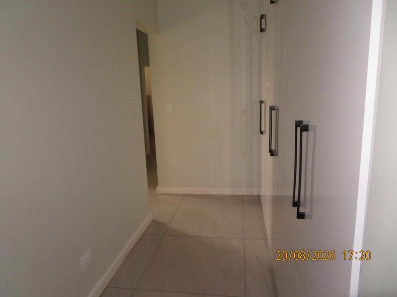 To Let 5 Bedroom Property for Rent in Zevendal Western Cape